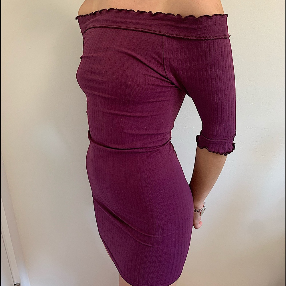 bodycon dark purple, off the shoulder dress
